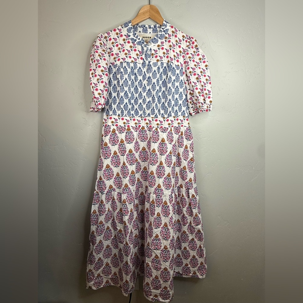 Floral Print Puff-Sleeve Maxi Dress in White and Pink - Picture 7 of 12